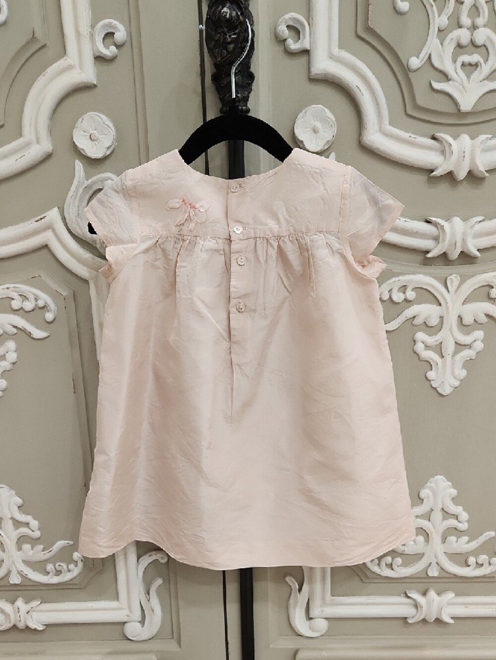 Bonpoint Girl Pink Silk Dress with Delicate Embroidery Size 2 - Picture 2 of 6